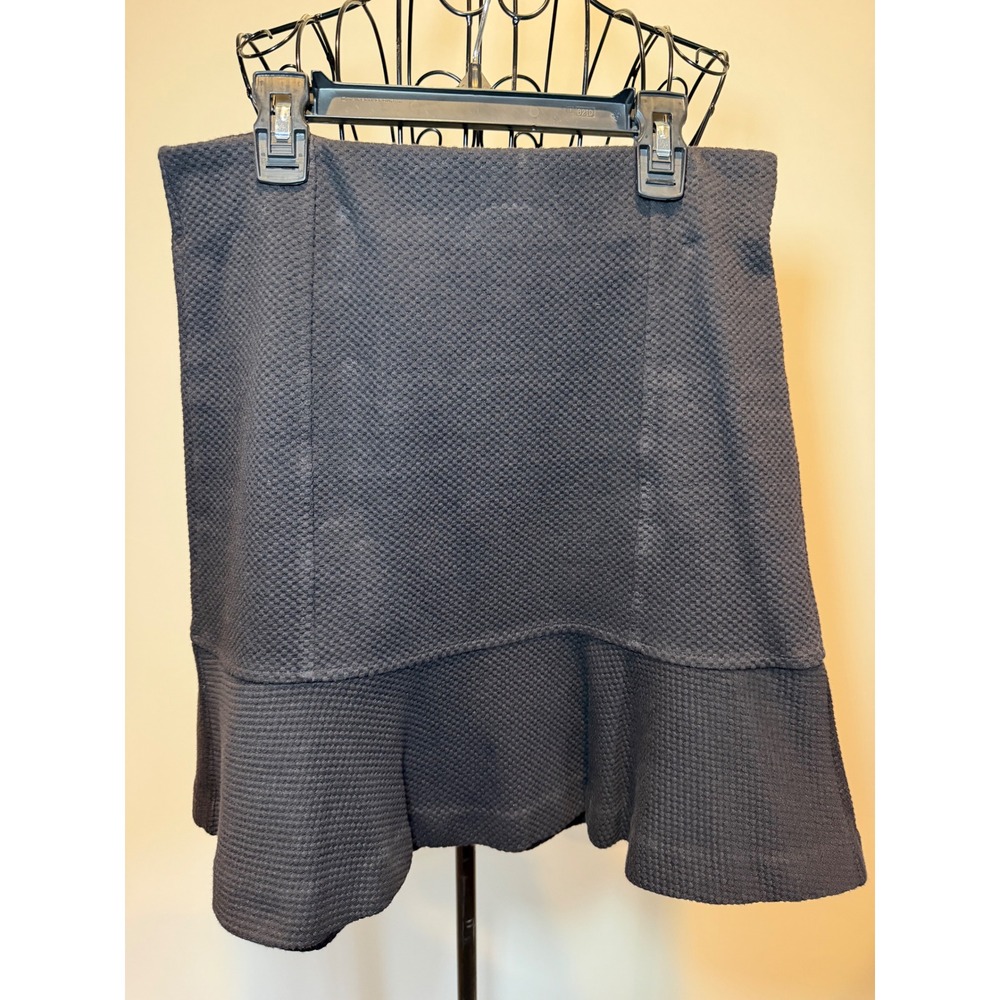 Loft Black Textured Knit Flounce Hem Mini Skirt Size XS Stretch Waffle Cotton